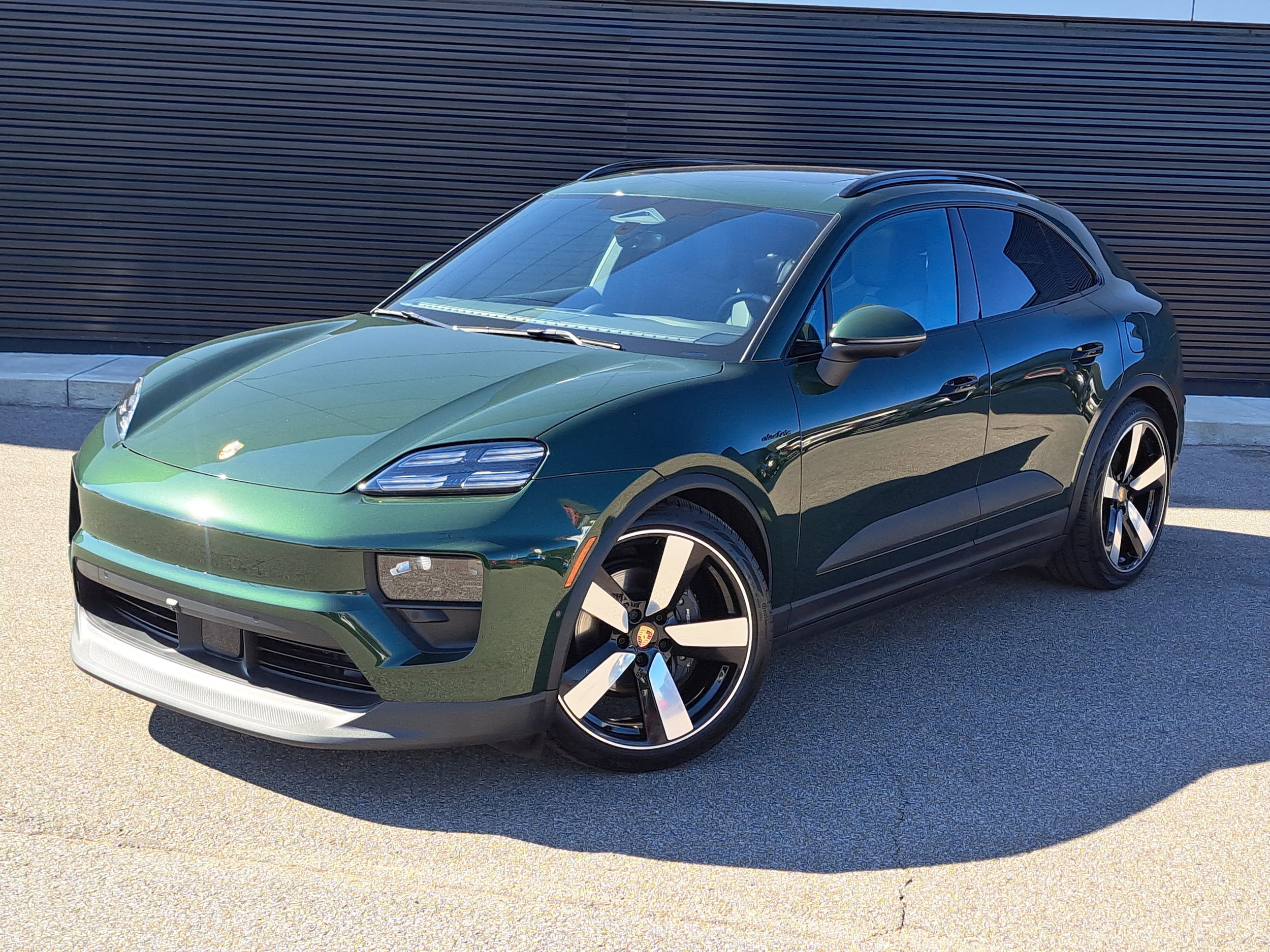 2025 Porsche Macan