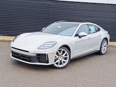 2026 Porsche Panamera 4
