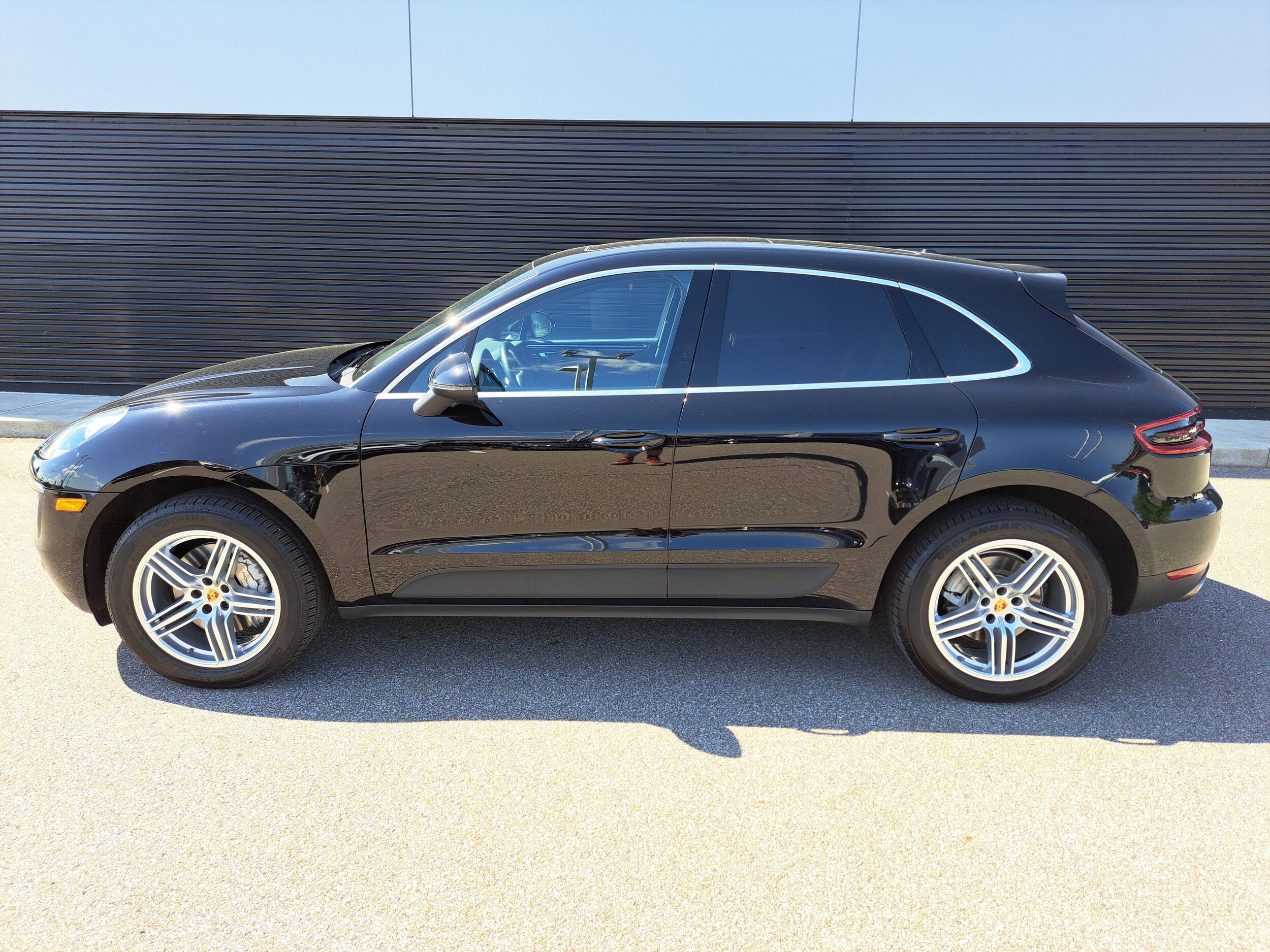Used 2015 Porsche Macan S with VIN WP1AB2A55FLB44704 for sale in Cincinnati, OH
