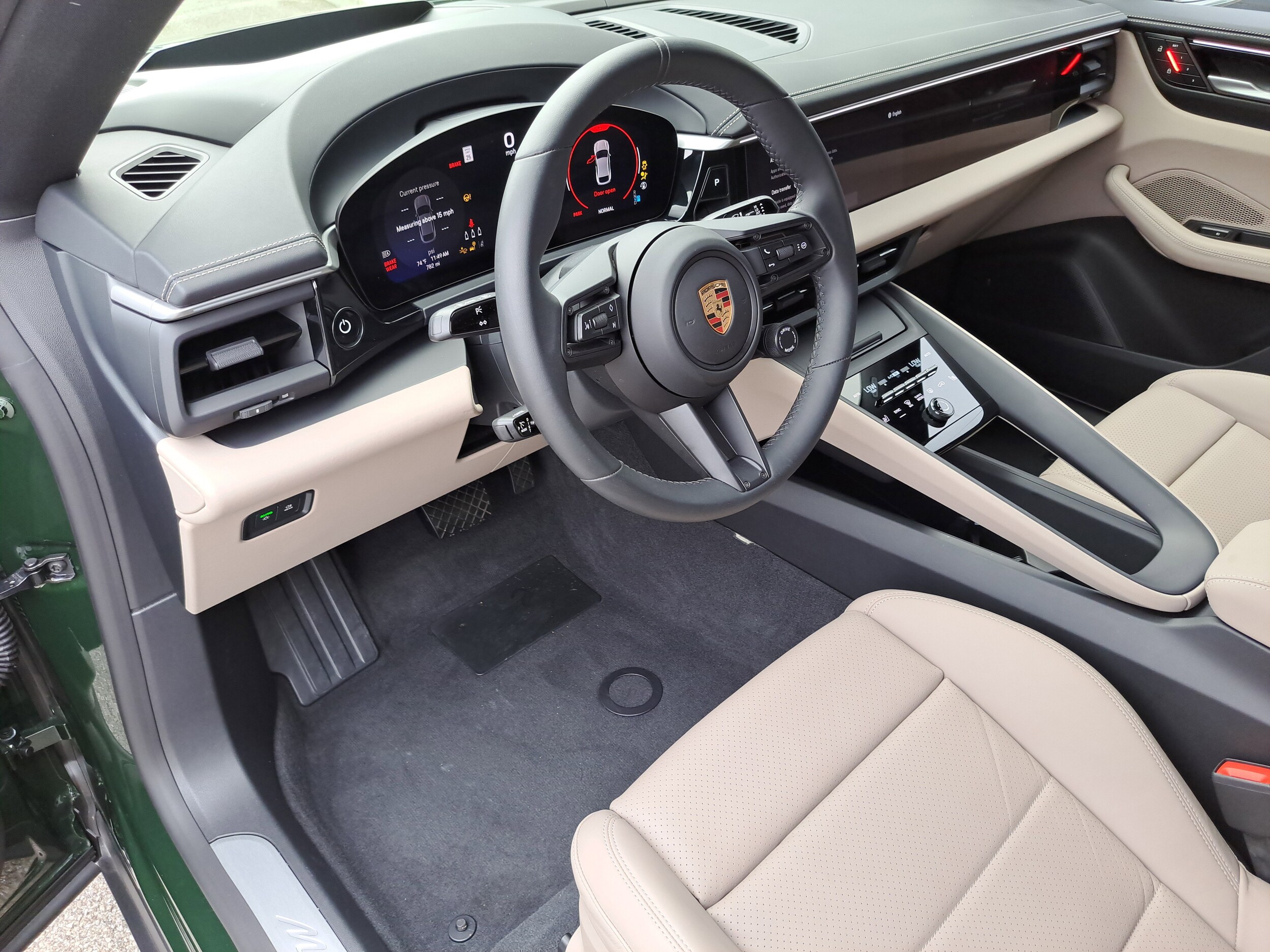 2024 Porsche Macan Electric 4 photo 4