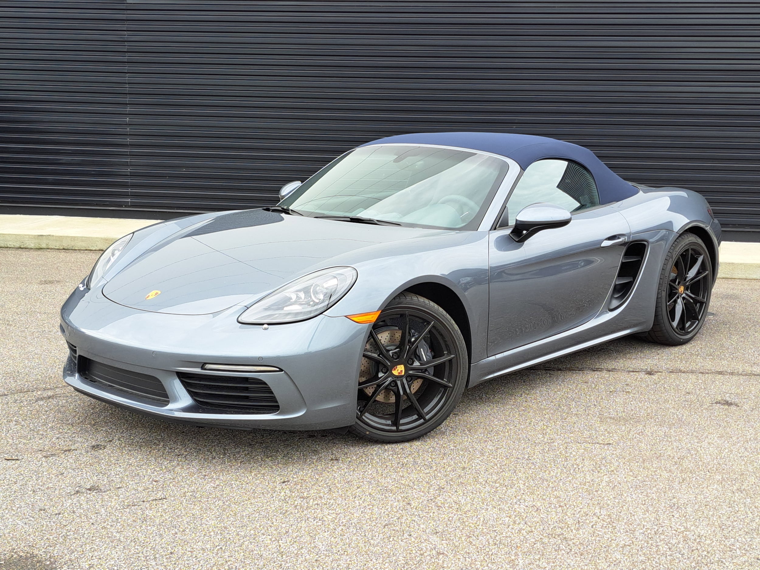 2025 Porsche 718