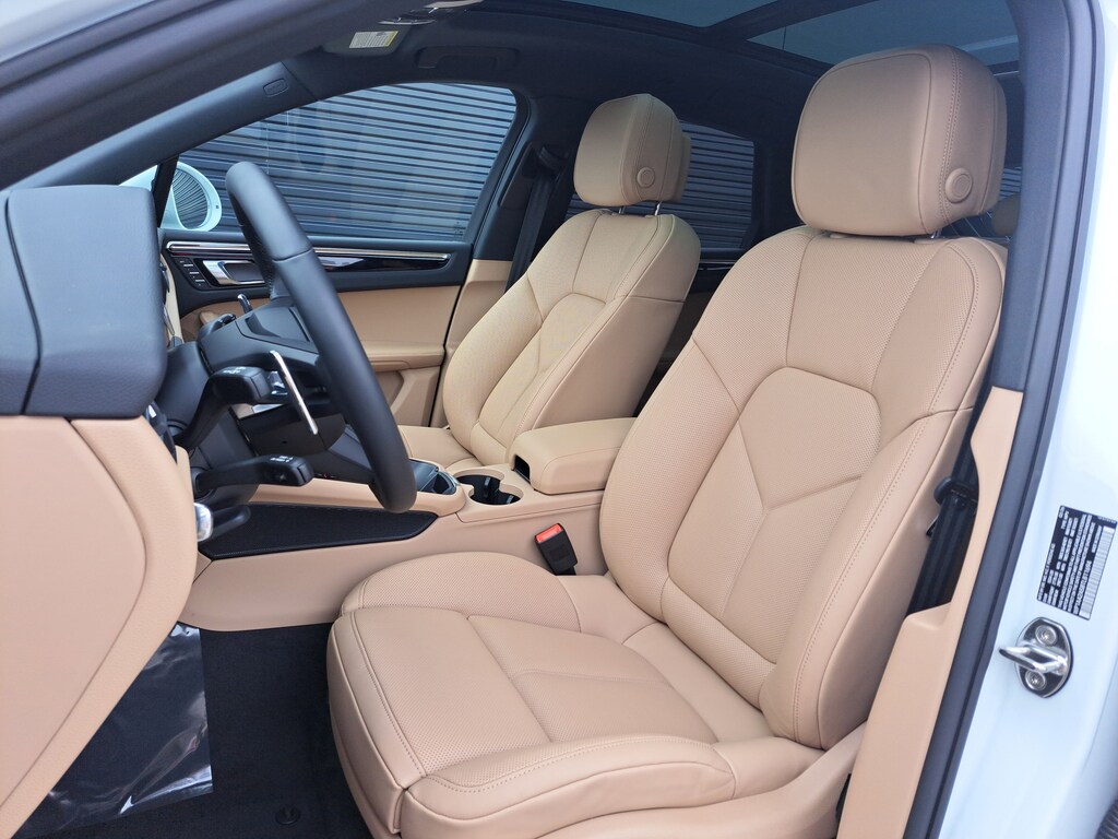 Used 2026 Porsche Macan SUV