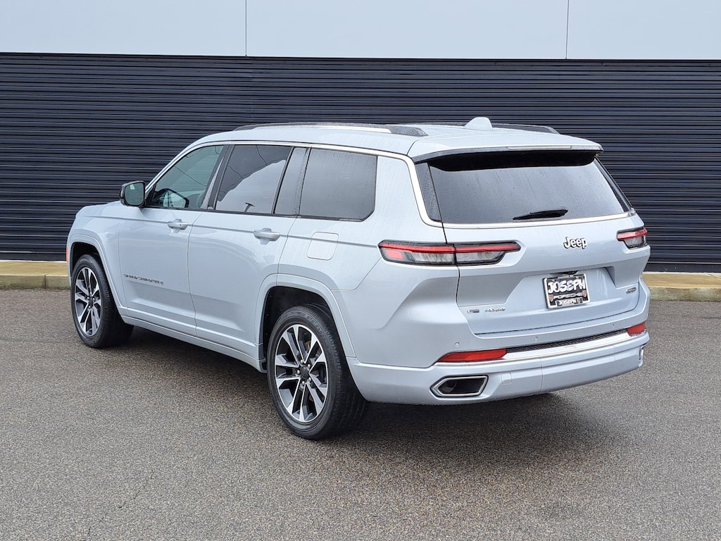 Used 2022 Jeep New Grand Cherokee Overland SUV