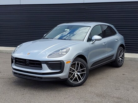 2025 Porsche Macan SUV