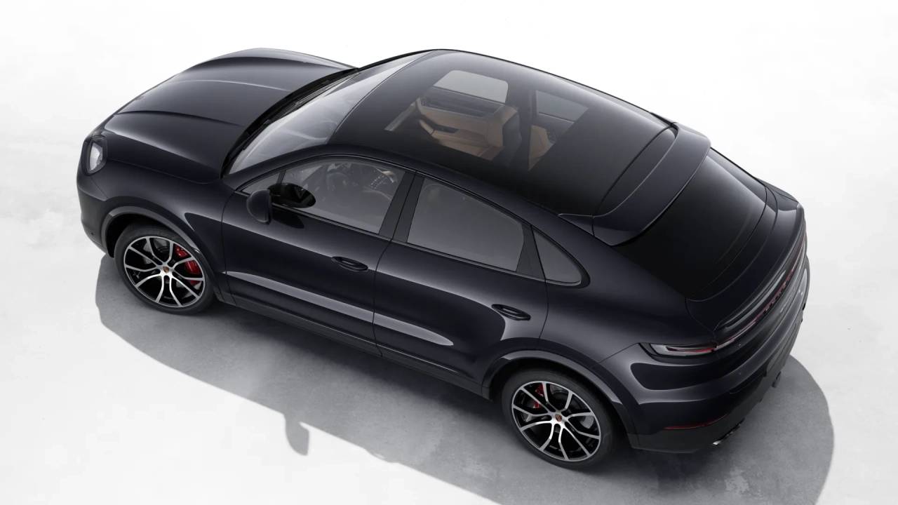 2026 Porsche Cayenne Coupe S photo 4