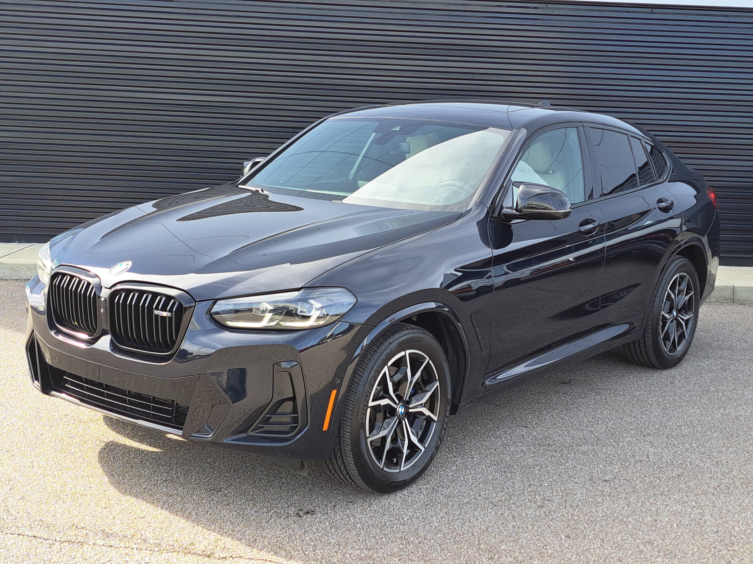 2023 BMW X4 M40i