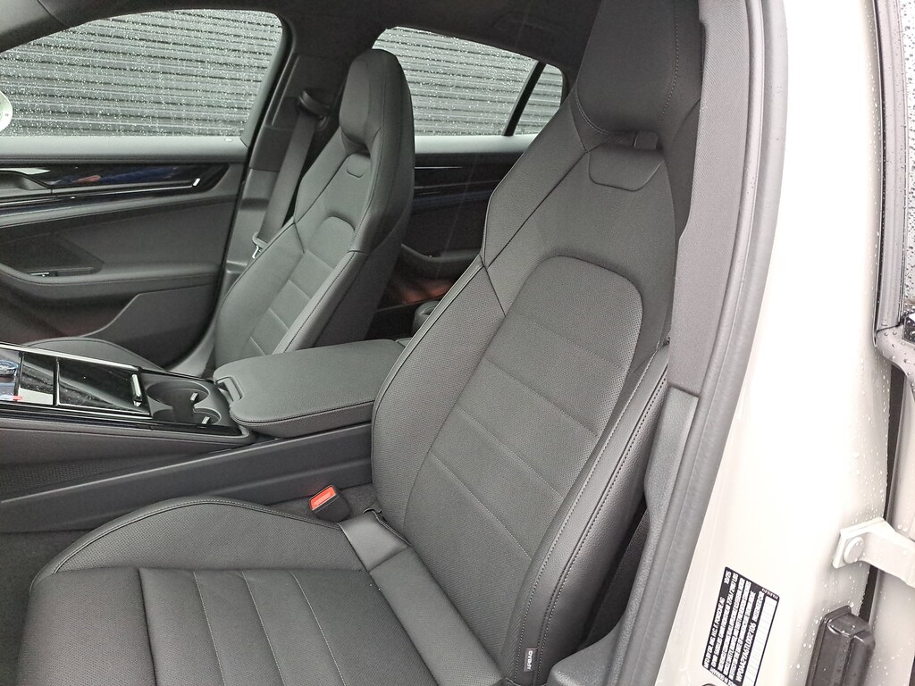 New 2026 Porsche Panamera 4 Hatchback