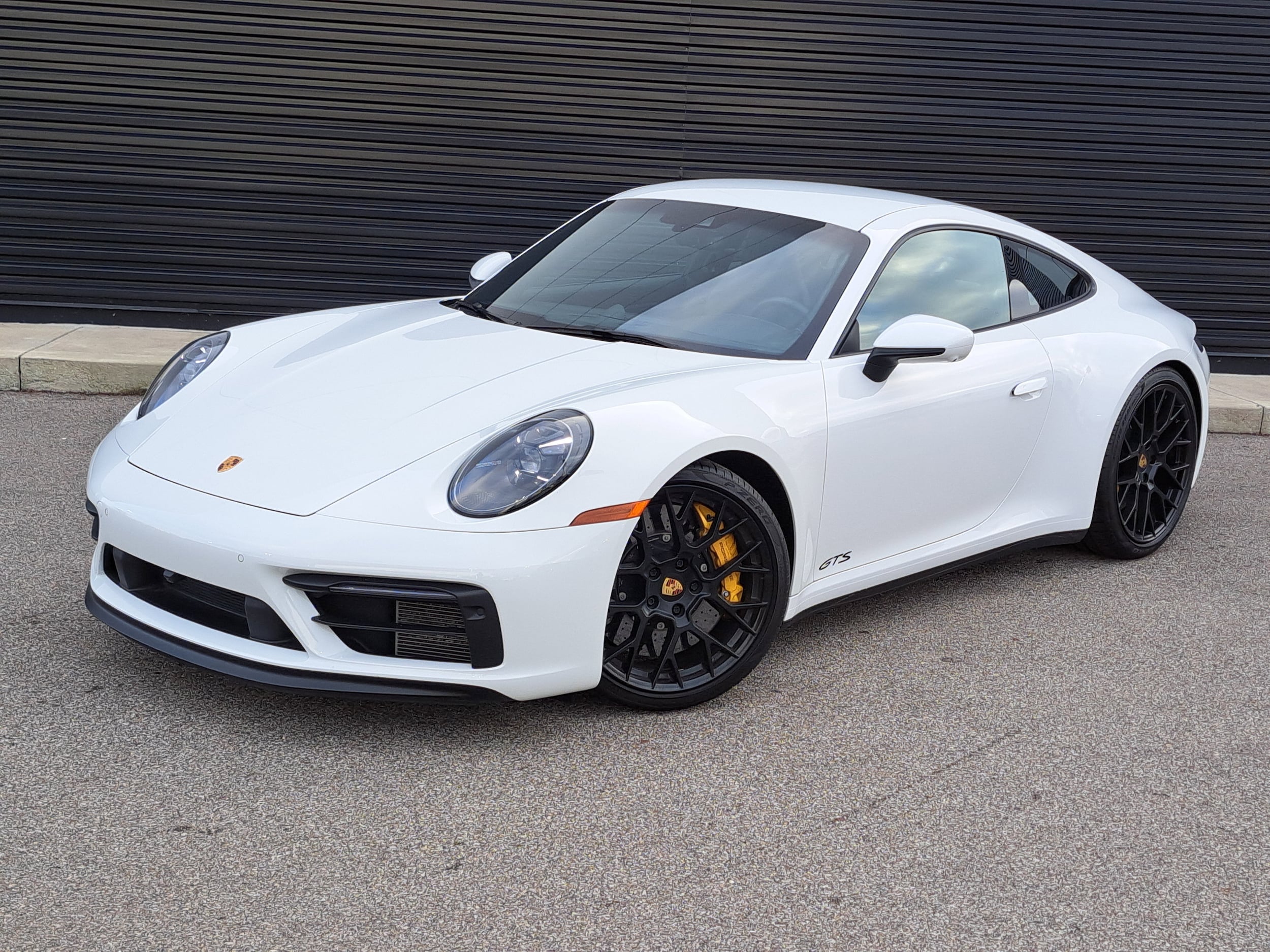 2024 Porsche 911 GTS's photo