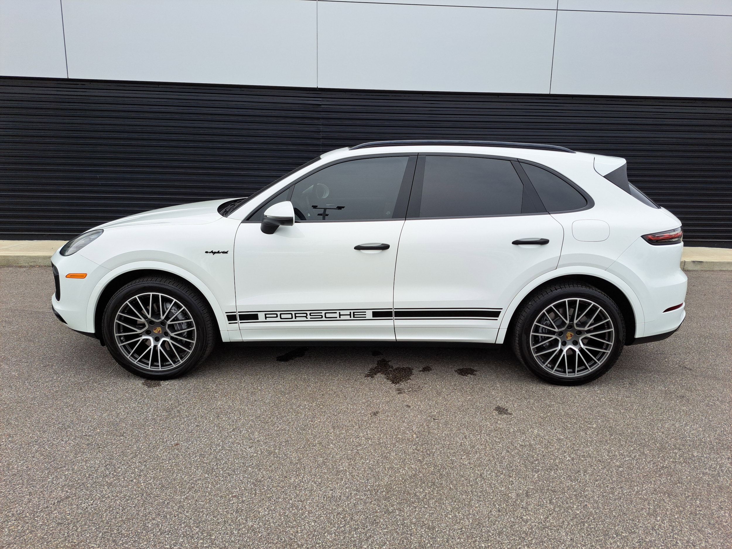 Certified 2020 Porsche Cayenne E-Hybrid with VIN WP1AE2AYXLDA22976 for sale in Cincinnati, OH