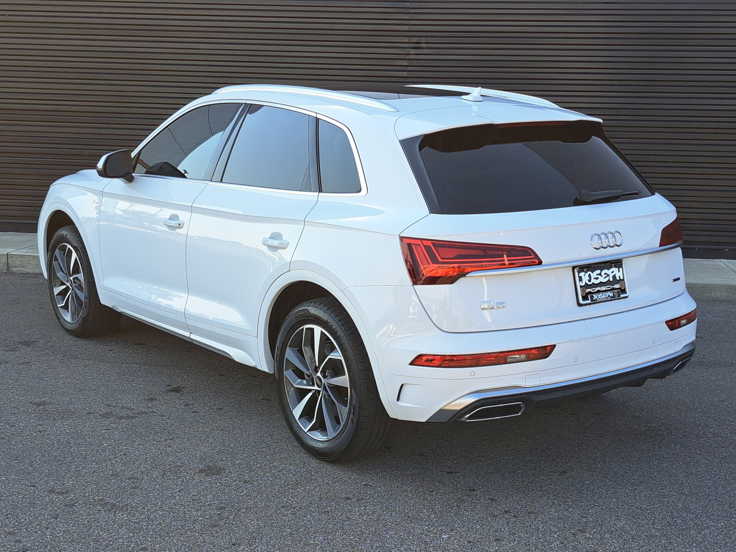 2022 Audi Q5 S line Premium Plus photo 4