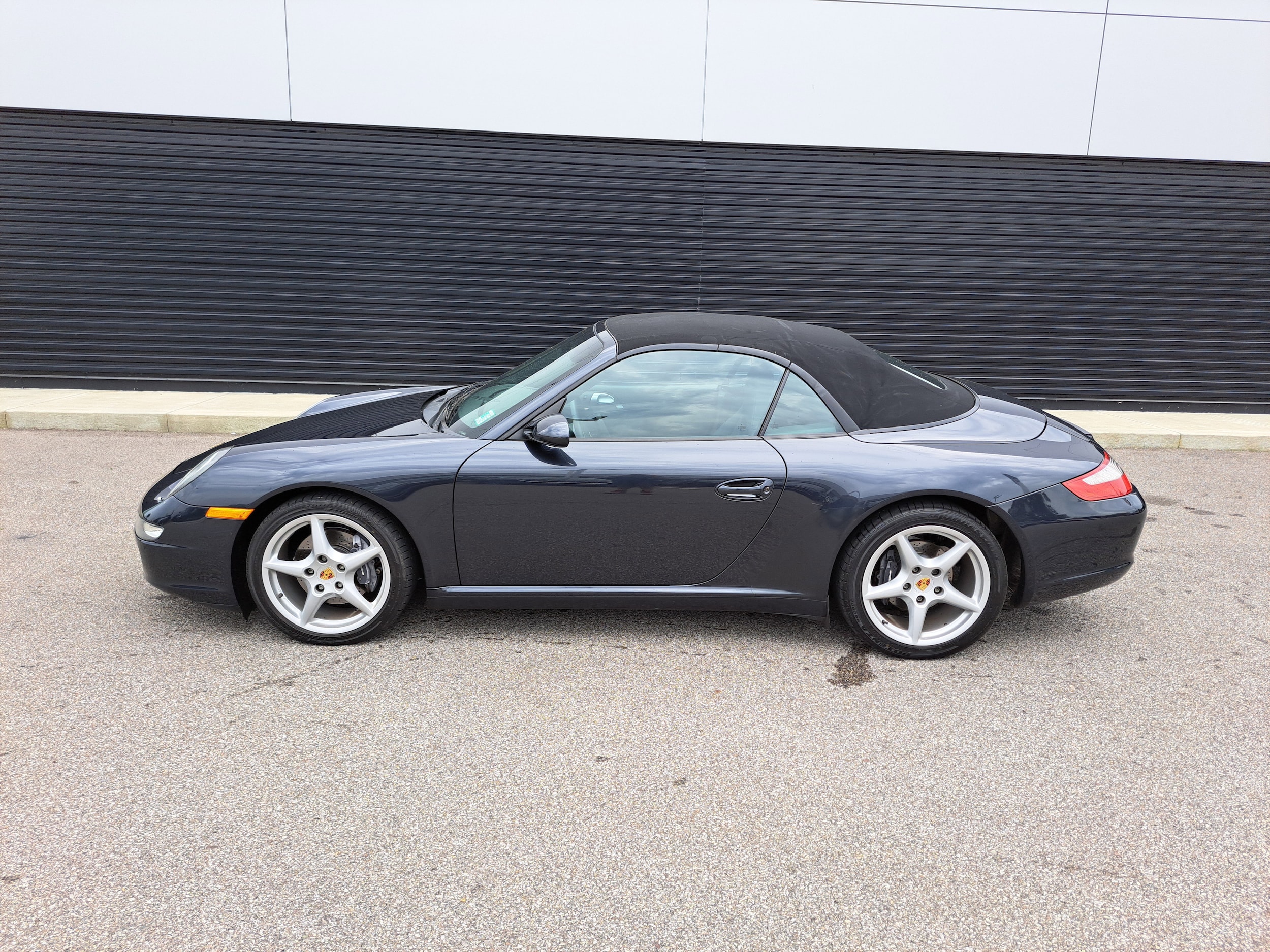 Used 2005 Porsche 911 Carrera with VIN WP0CA299X5S755871 for sale in Cincinnati, OH