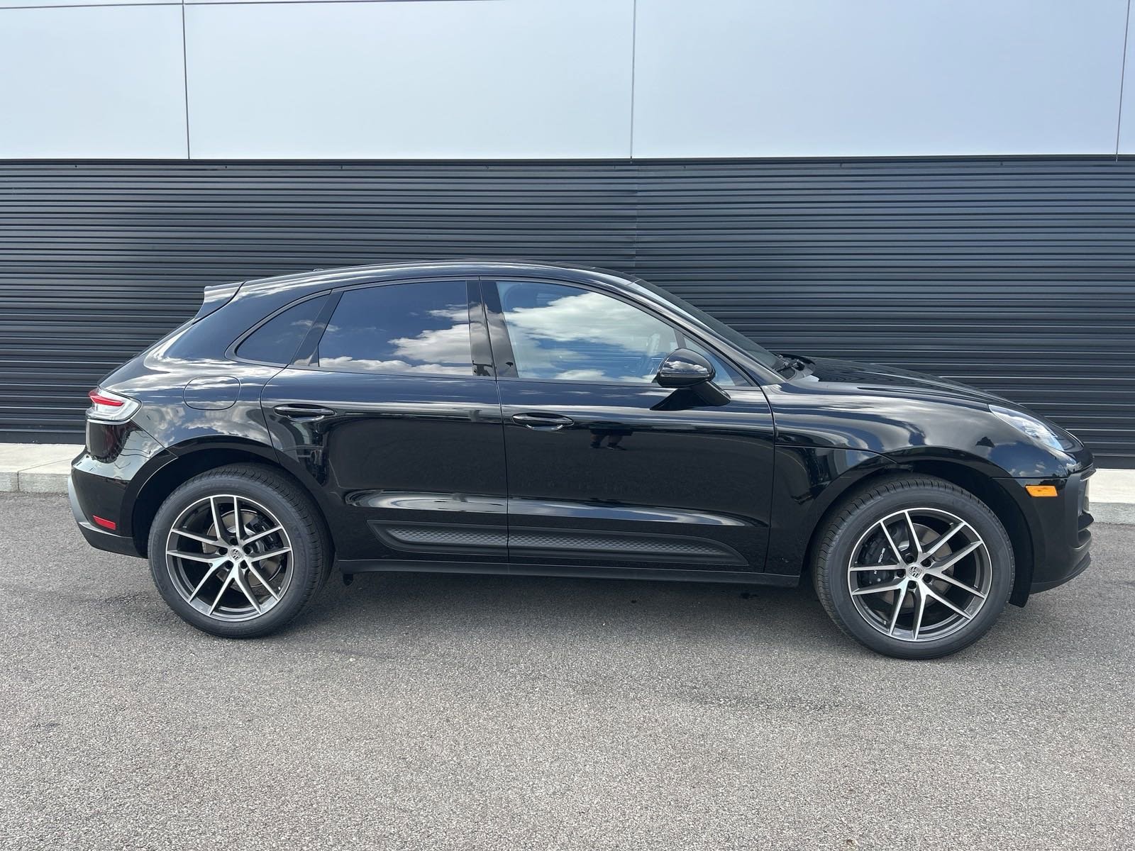 Used 2024 Porsche Macan Base with VIN WP1AA2A5XRLB02228 for sale in Cincinnati, OH