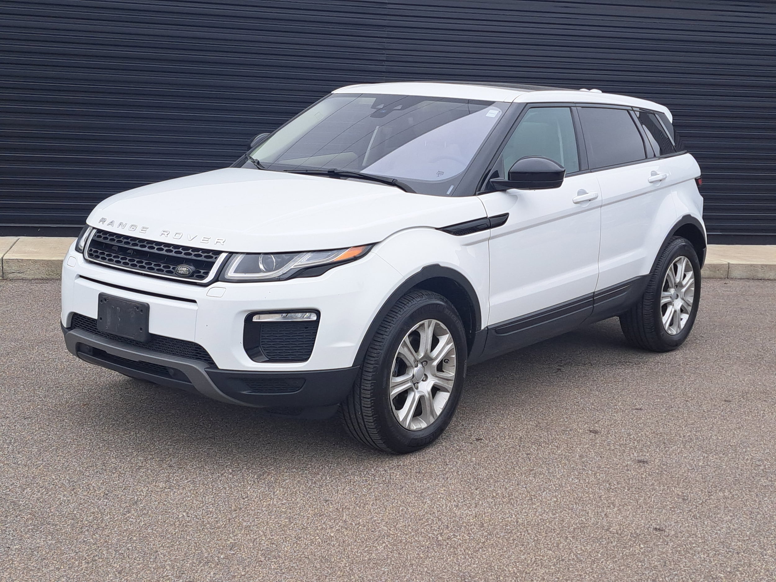 2016 Land Rover Range Rover Evoque SE Premium's photo