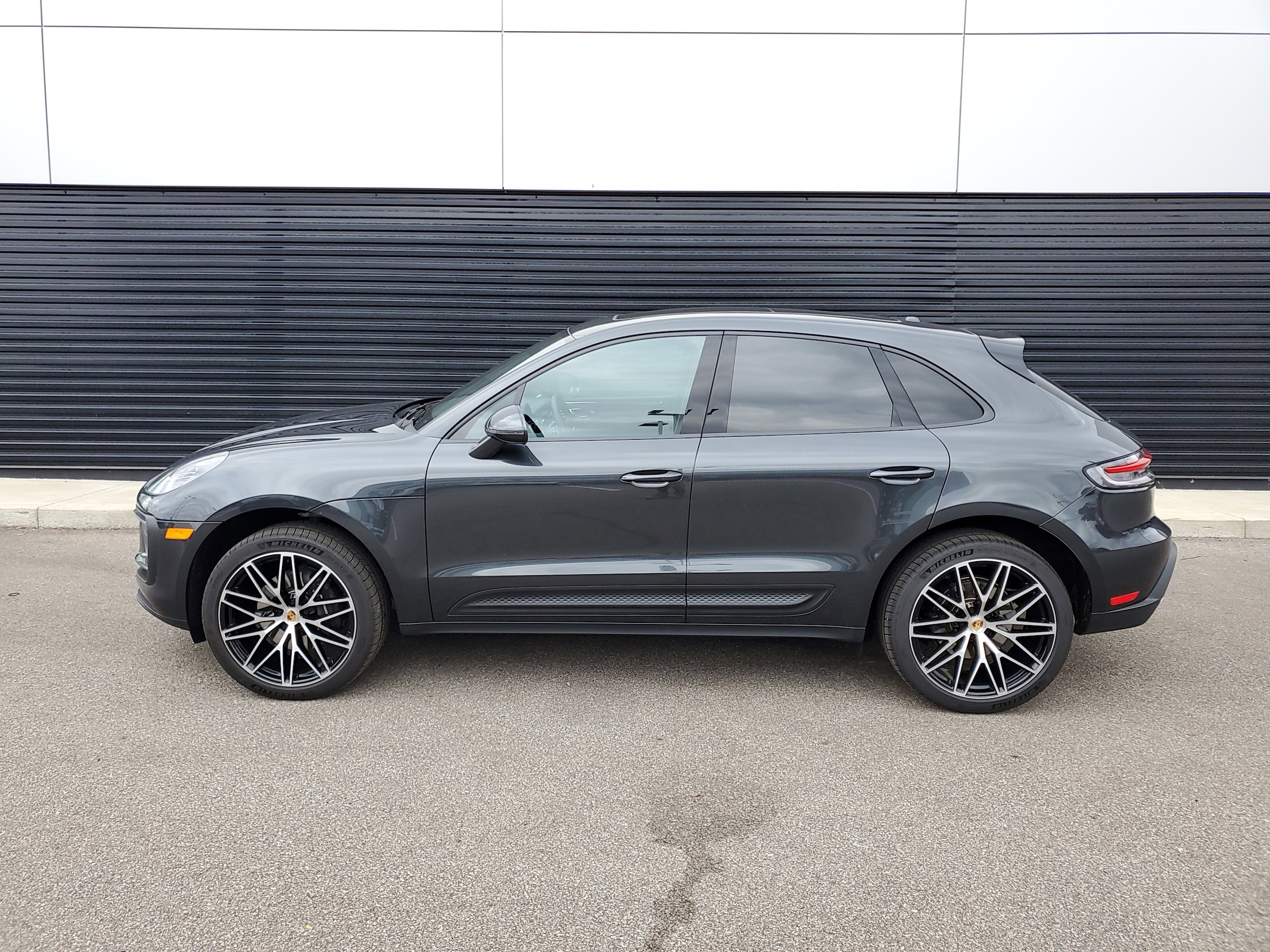 Used 2024 Porsche Macan T with VIN WP1AA2A54RLB20241 for sale in Cincinnati, OH