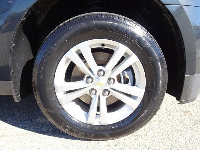 2012 Chevrolet Equinox LS photo 3