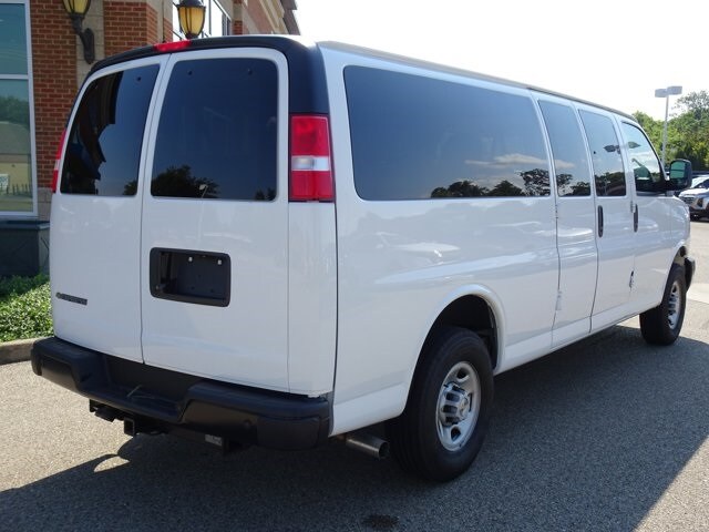 2024 Chevrolet Express 3500 LS Passenger Van photo 4