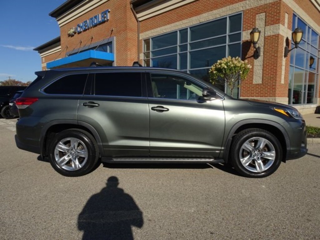 Used 2019 Toyota Highlander Limited V6 SUV