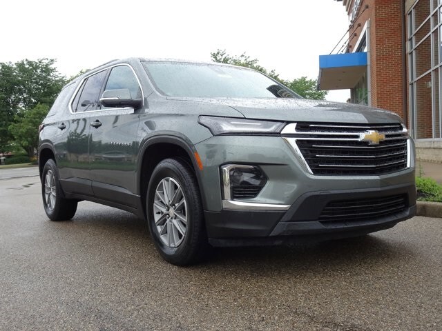 2022 Chevrolet Traverse Cloth photo 2