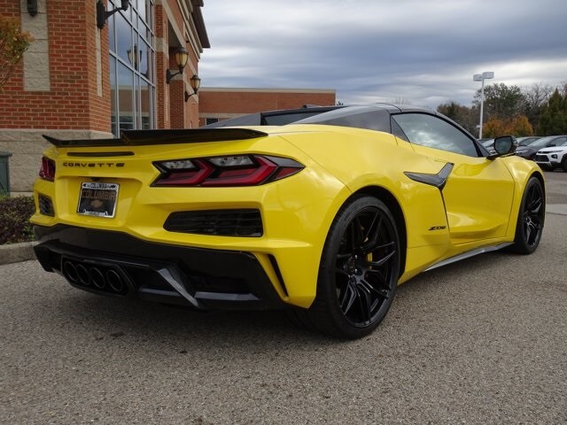2025 Chevrolet Corvette Z06 3LZ Convertible photo 4