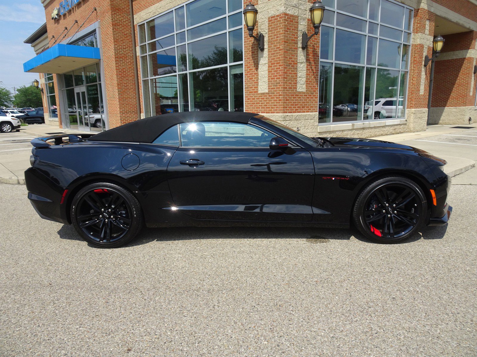 Used 2024 Chevrolet Camaro LT1 with VIN 1G1FF3D77R0105061 for sale in Cincinnati, OH