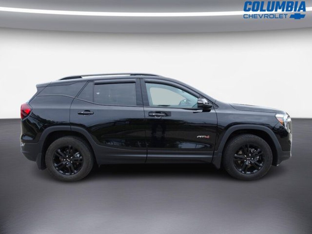 Used 2024 GMC Terrain AT4 SUV