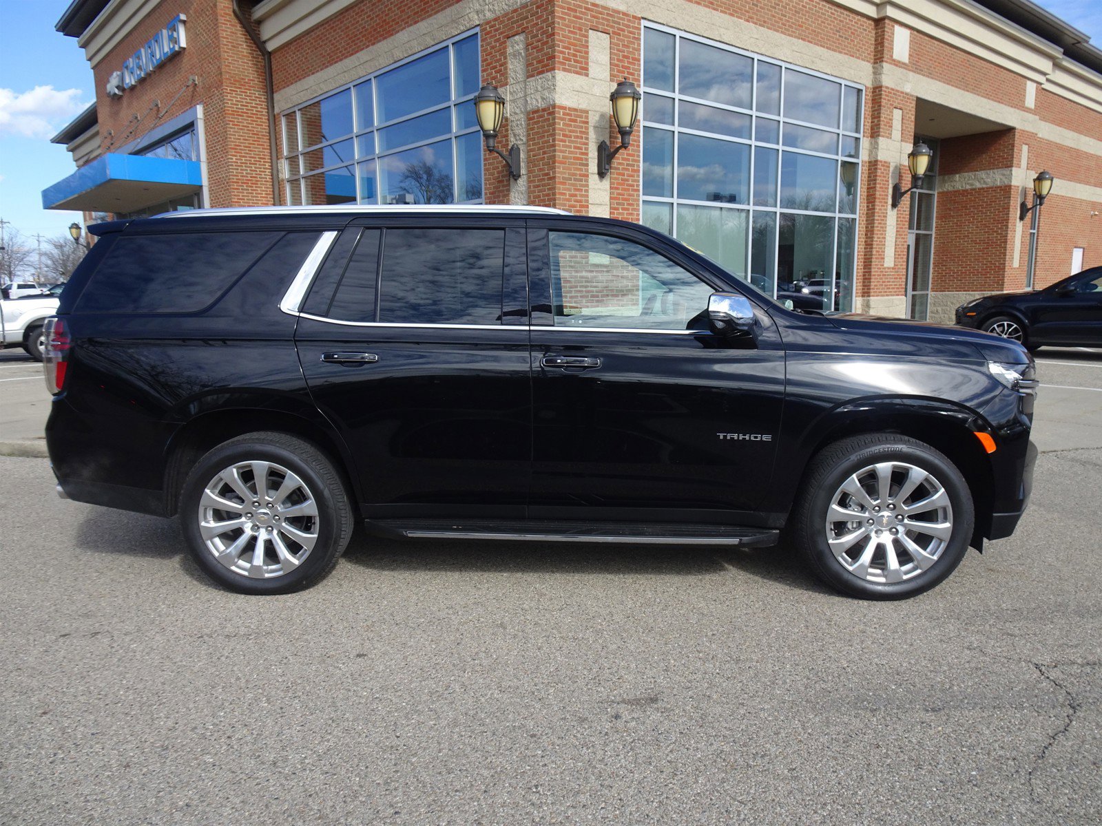 Certified 2021 Chevrolet Tahoe Premier with VIN 1GNSKSKD4MR153648 for sale in Cincinnati, OH