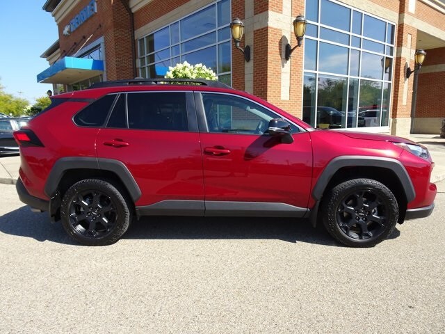 2023 Toyota RAV4 TRD photo 3