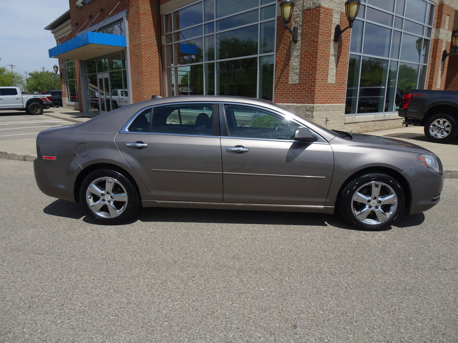 Used 2012 Chevrolet Malibu 2LT with VIN 1G1ZD5EU4CF139384 for sale in Cincinnati, OH