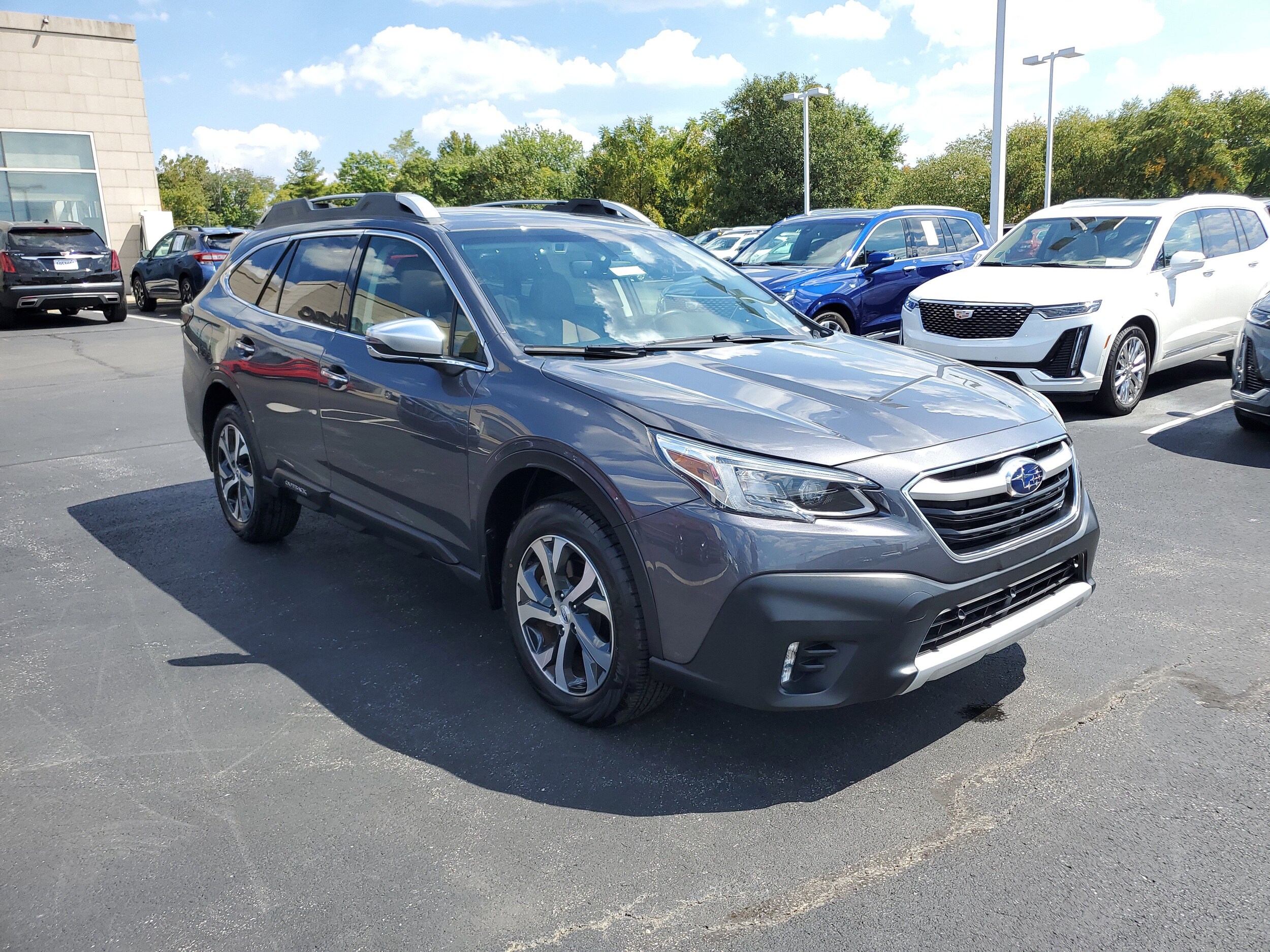 2022 Subaru Outback Touring XT photo 4
