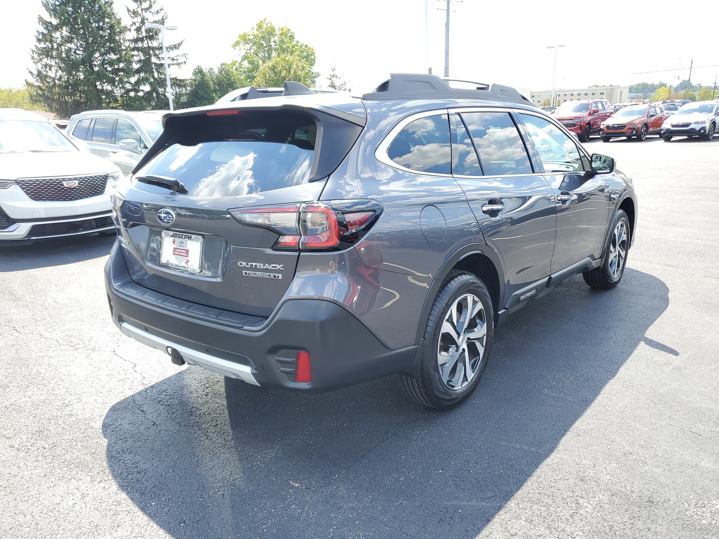 2022 Subaru Outback Touring XT photo 3
