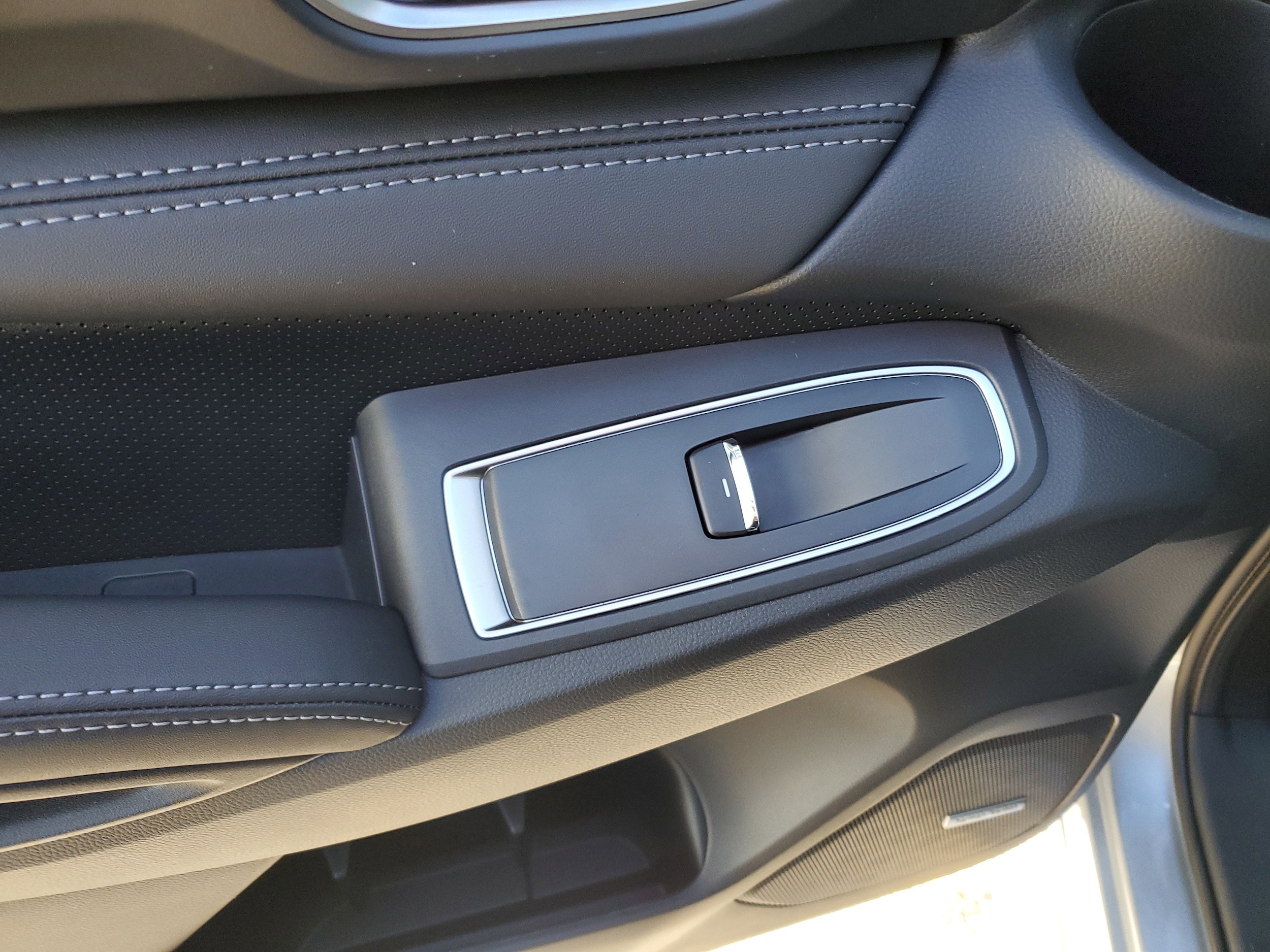 2026 Subaru Ascent Limited - Photo 12