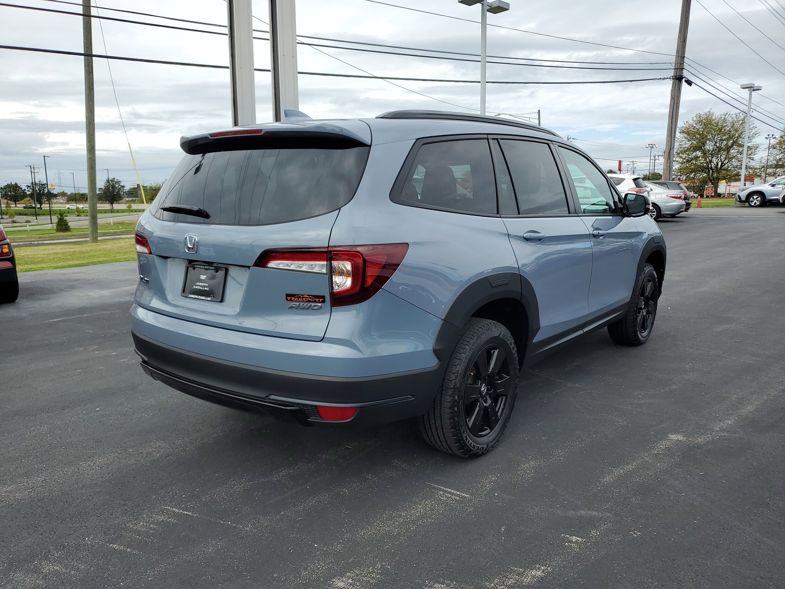2022 Honda Pilot TrailSport photo 3