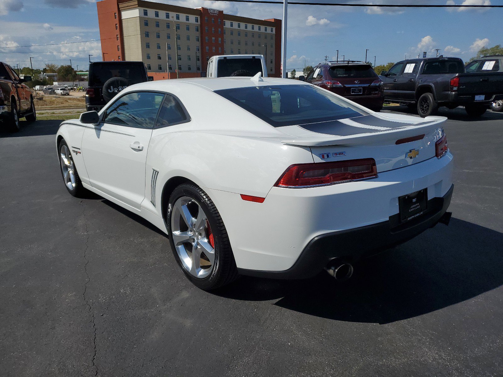 Used 2015 Chevrolet Camaro 1LT with VIN 2G1FD1E32F9114208 for sale in Florence, KY