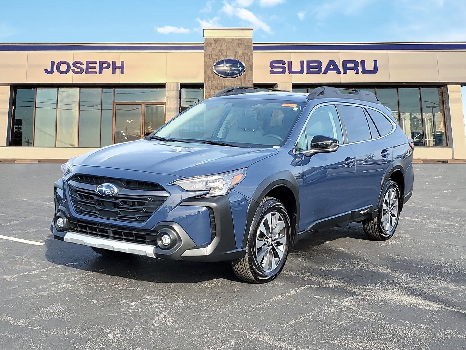 2025 Subaru Outback Limited's photo