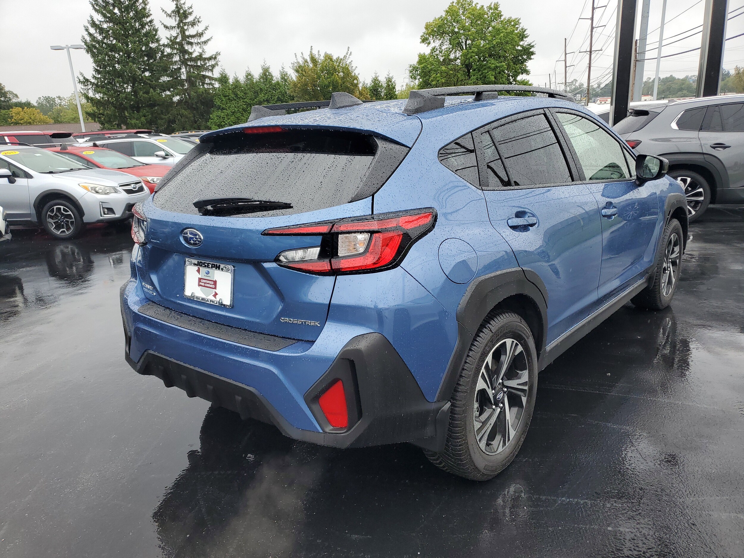 2024 Subaru Crosstrek Premium photo 2