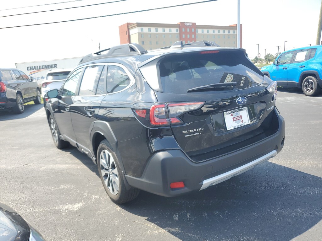 Used 2023 Subaru Outback Limited SUV