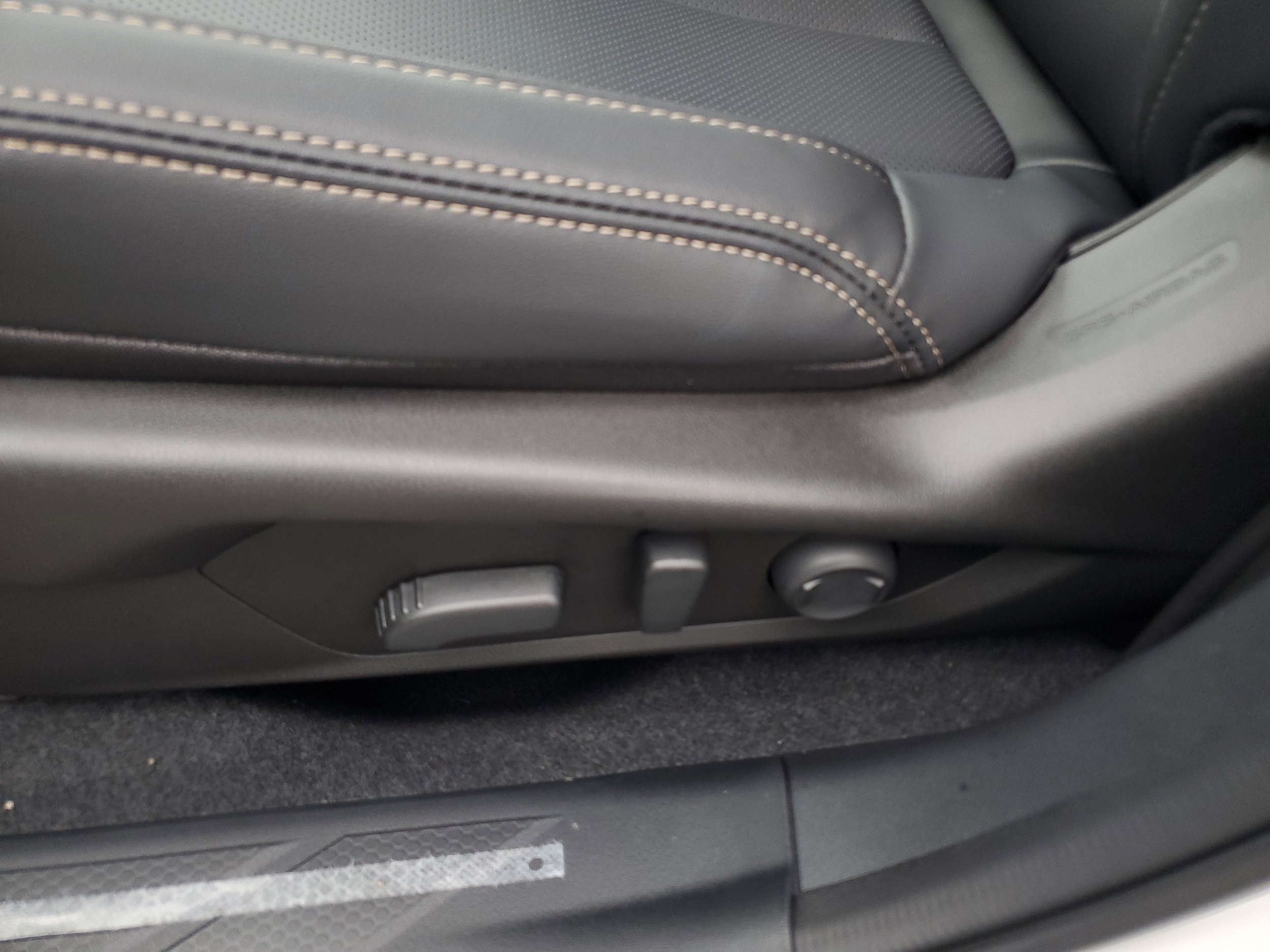 2026 Subaru Outback Limited - Photo 12