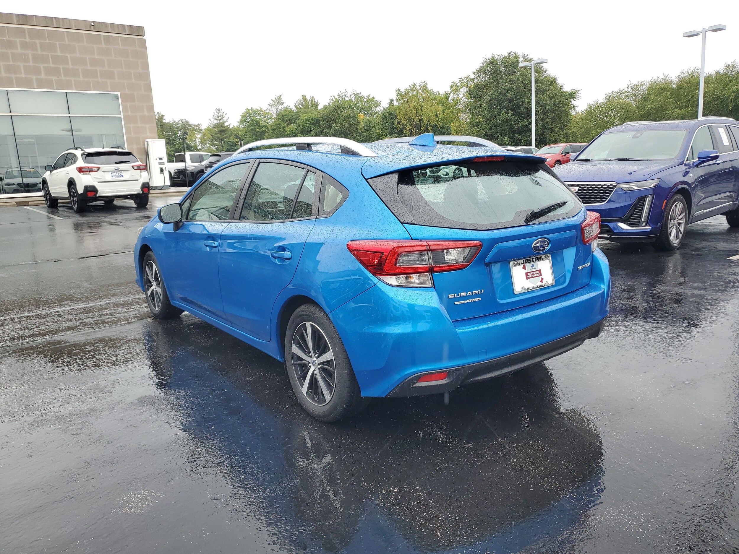 2023 Subaru Impreza Premium photo 2
