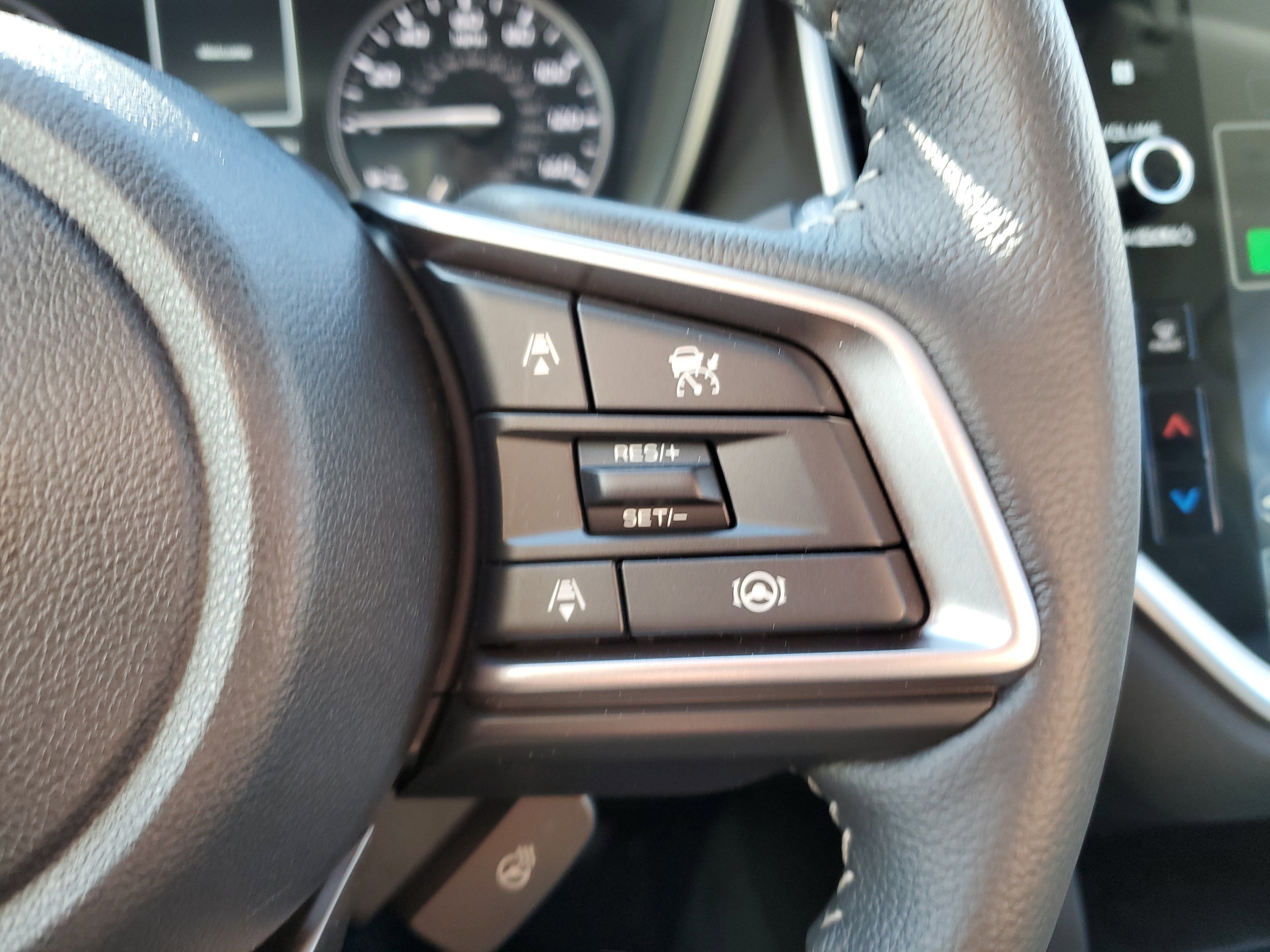 2026 Subaru Ascent Limited - Photo 18