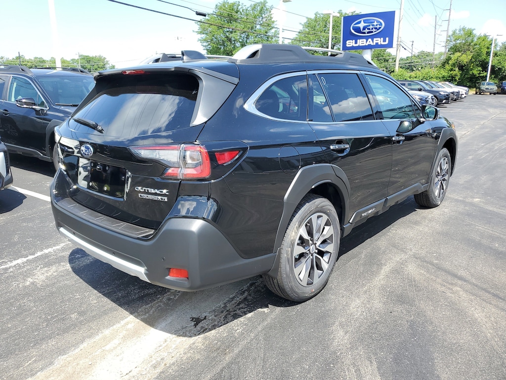Used 2025 Subaru Outback Touring XT SUV
