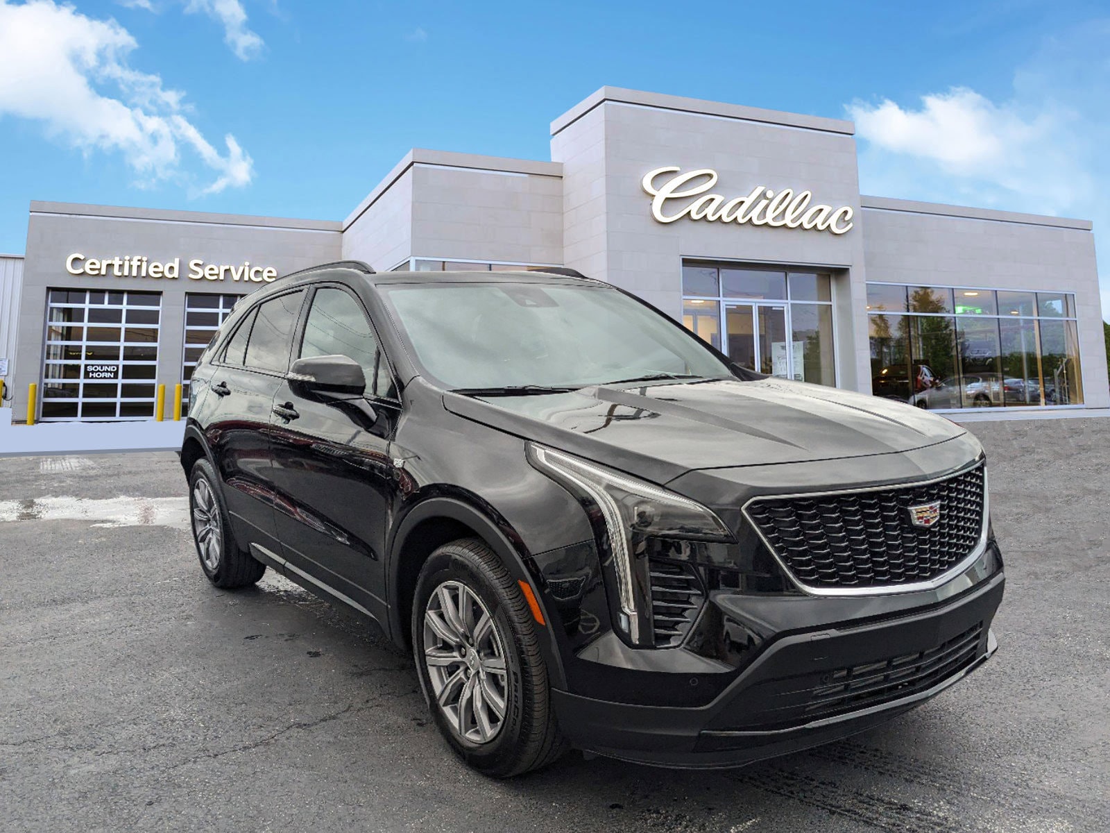 Used 2023 Cadillac XT4 Sport with VIN 1GYFZFR42PF100580 for sale in Florence, KY