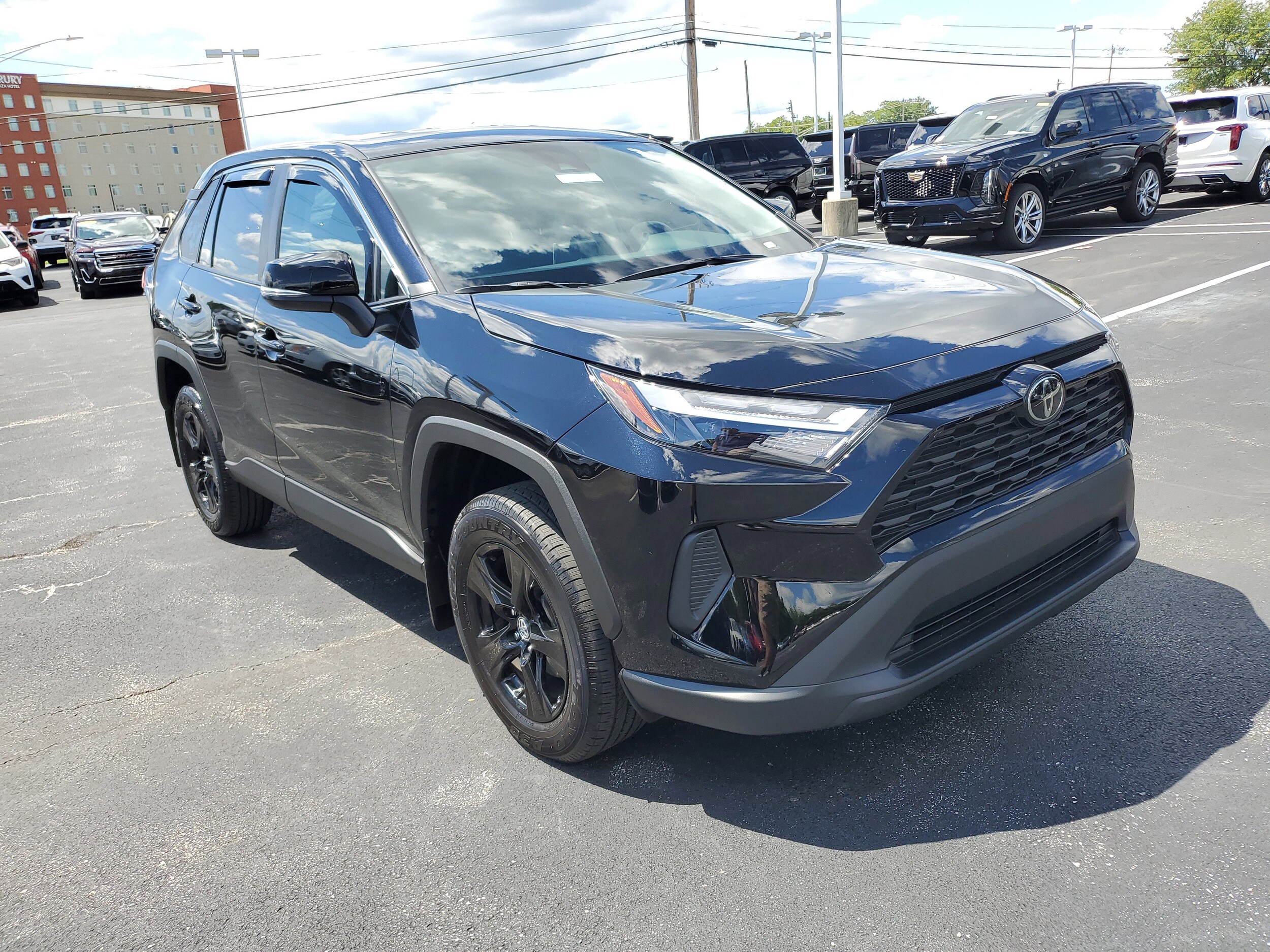 2024 Toyota RAV4 LE photo 3