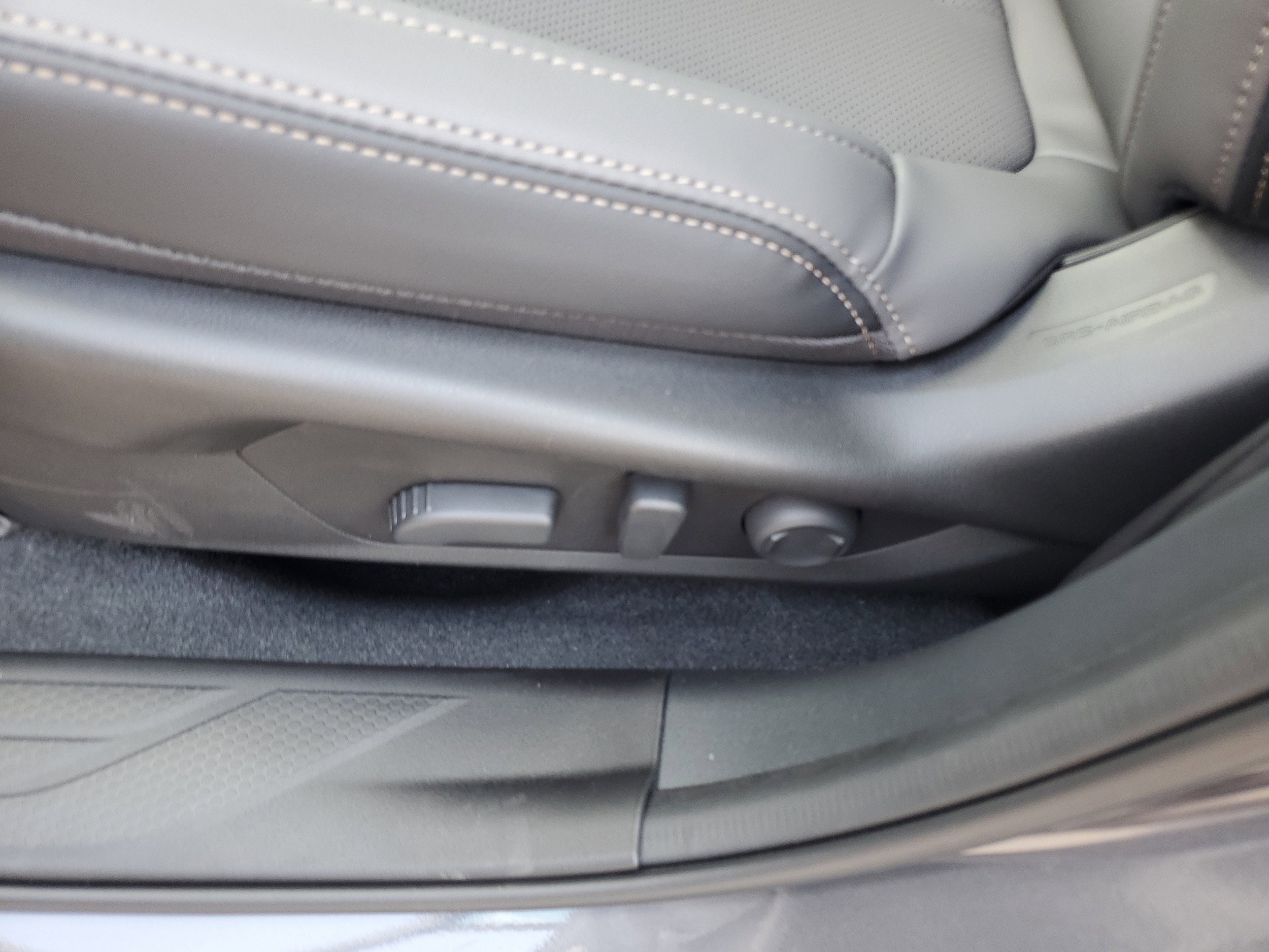 2026 Subaru Outback Limited - Photo 13