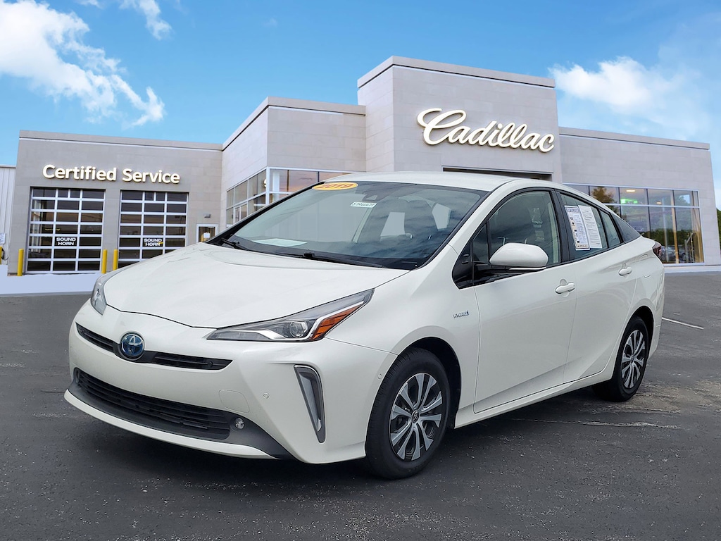 Used 2019 Toyota Prius XLE AWD-e Hatchback
