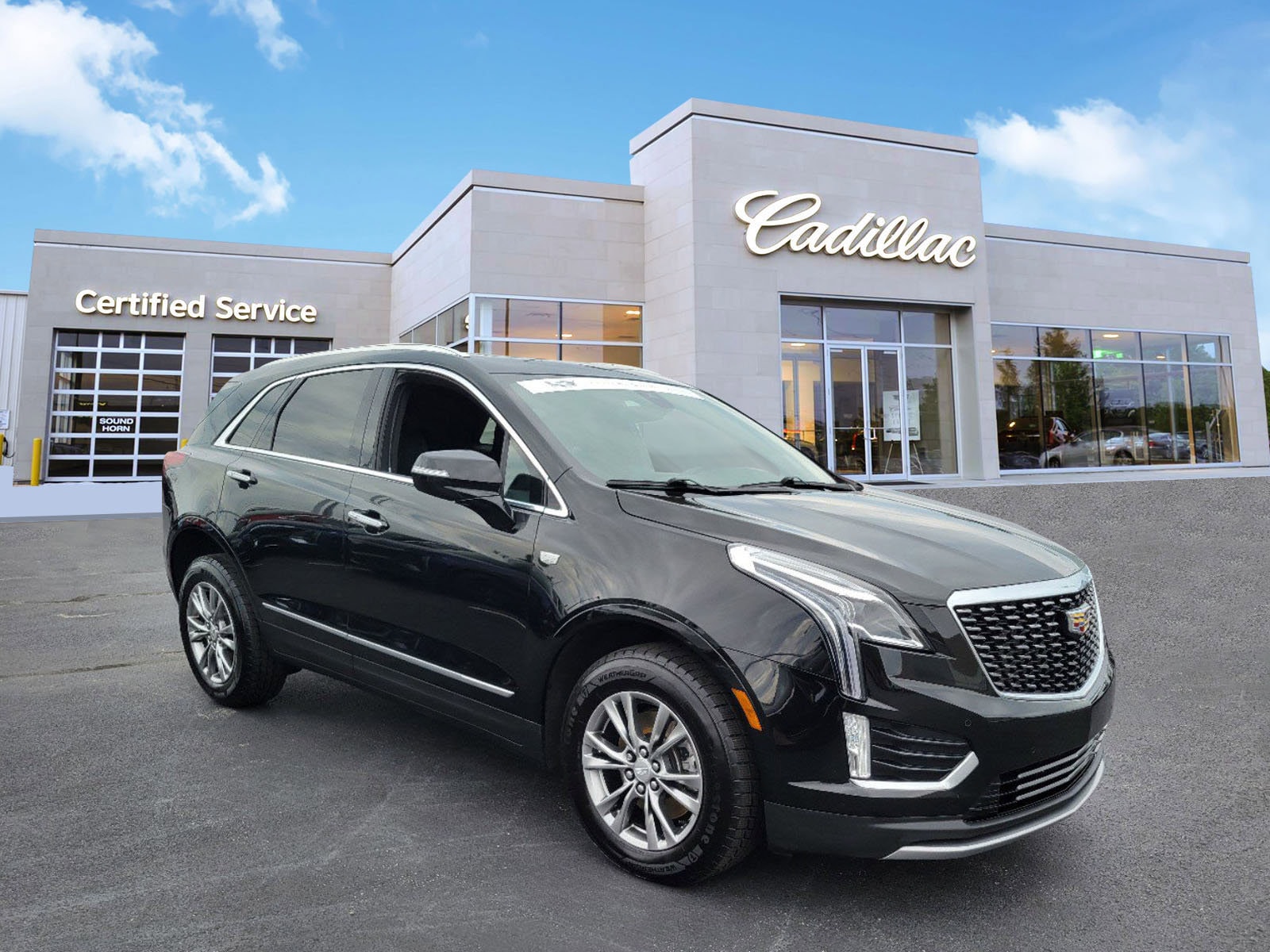 Used 2021 Cadillac XT5 Premium Luxury with VIN 1GYKNDRS3MZ116102 for sale in Florence, KY