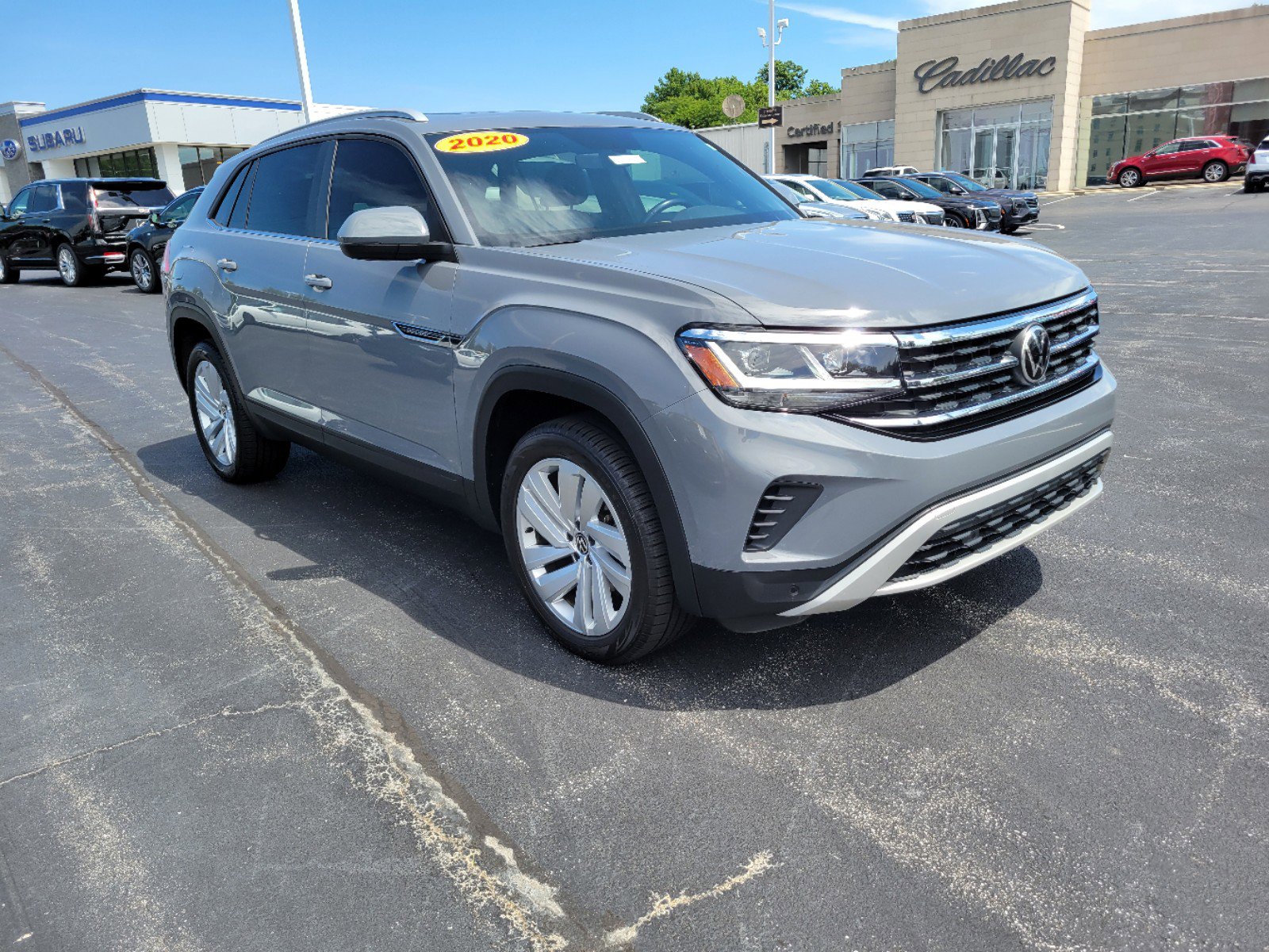 Used 2020 Volkswagen Atlas Cross Sport SE w/Tech with VIN 1V26C2CAXLC204520 for sale in Florence, KY