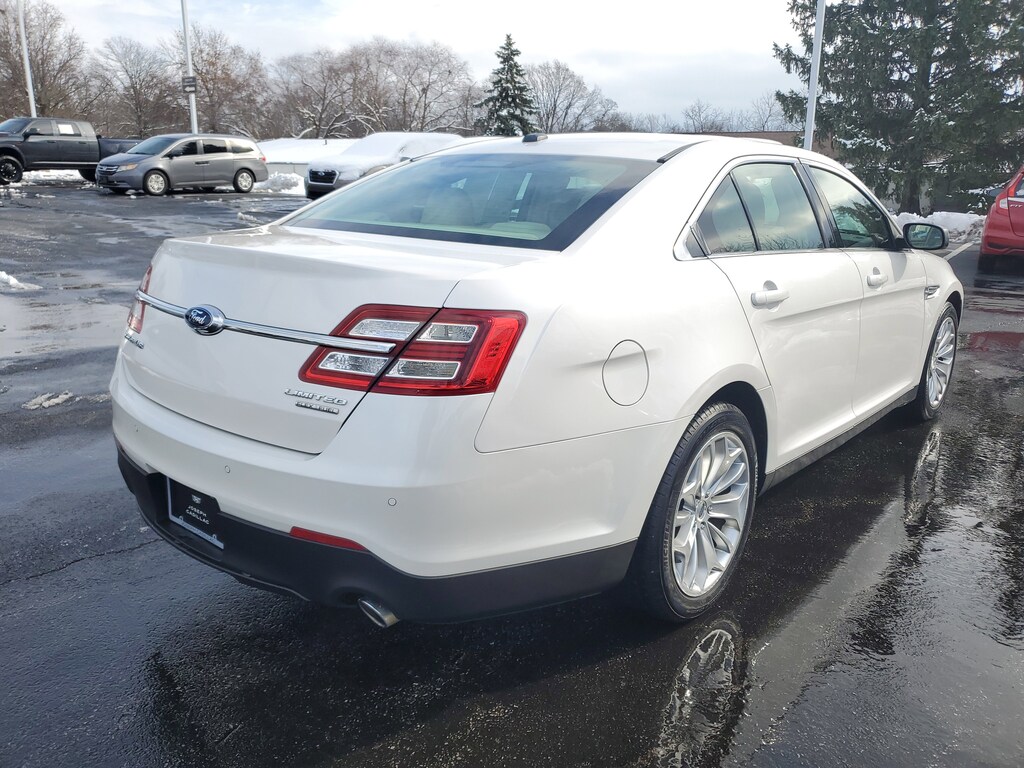 Used 2018 Ford Taurus Limited Sedan