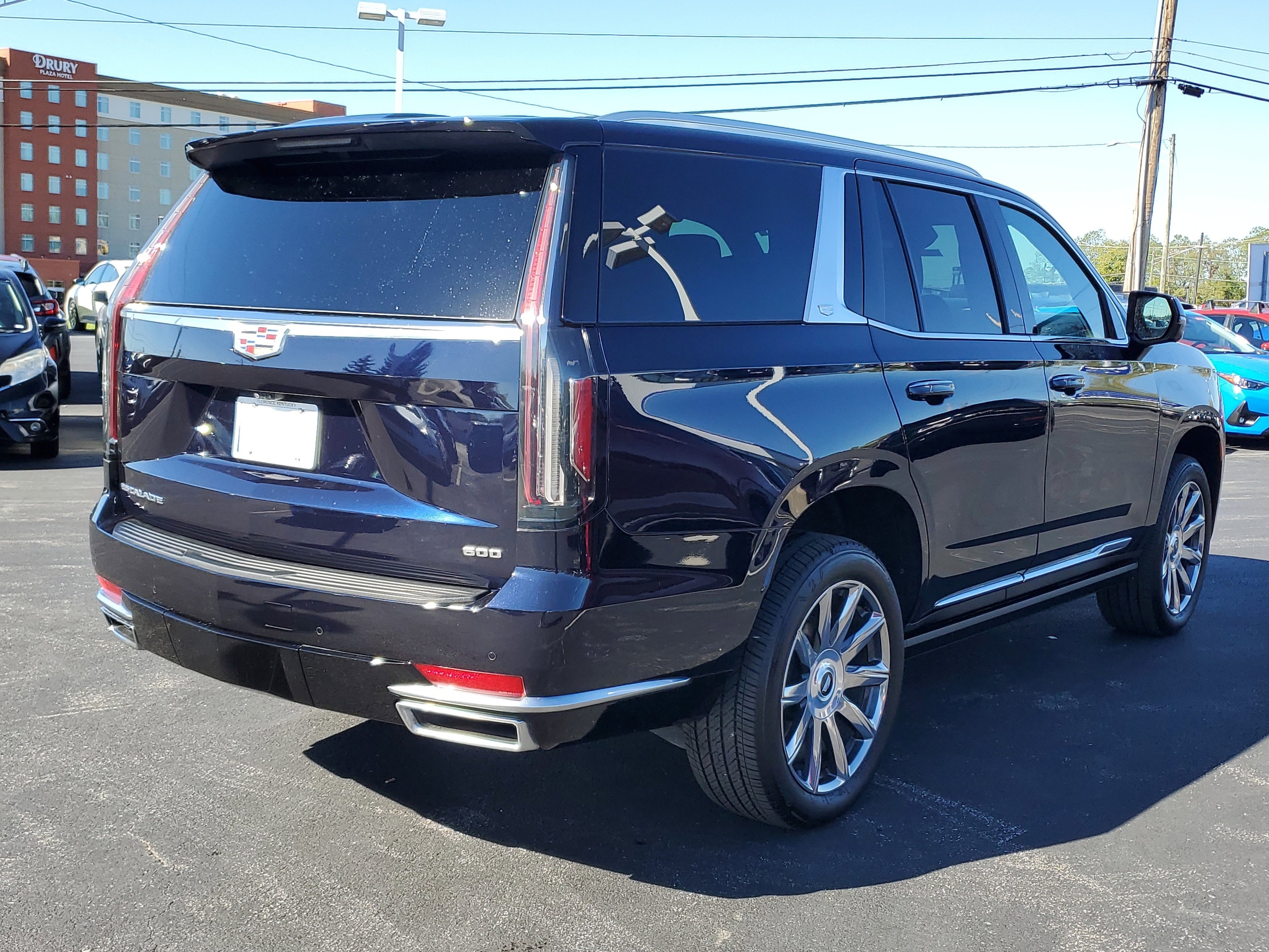 2024 Cadillac Escalade Premium Luxury Platinum photo 3