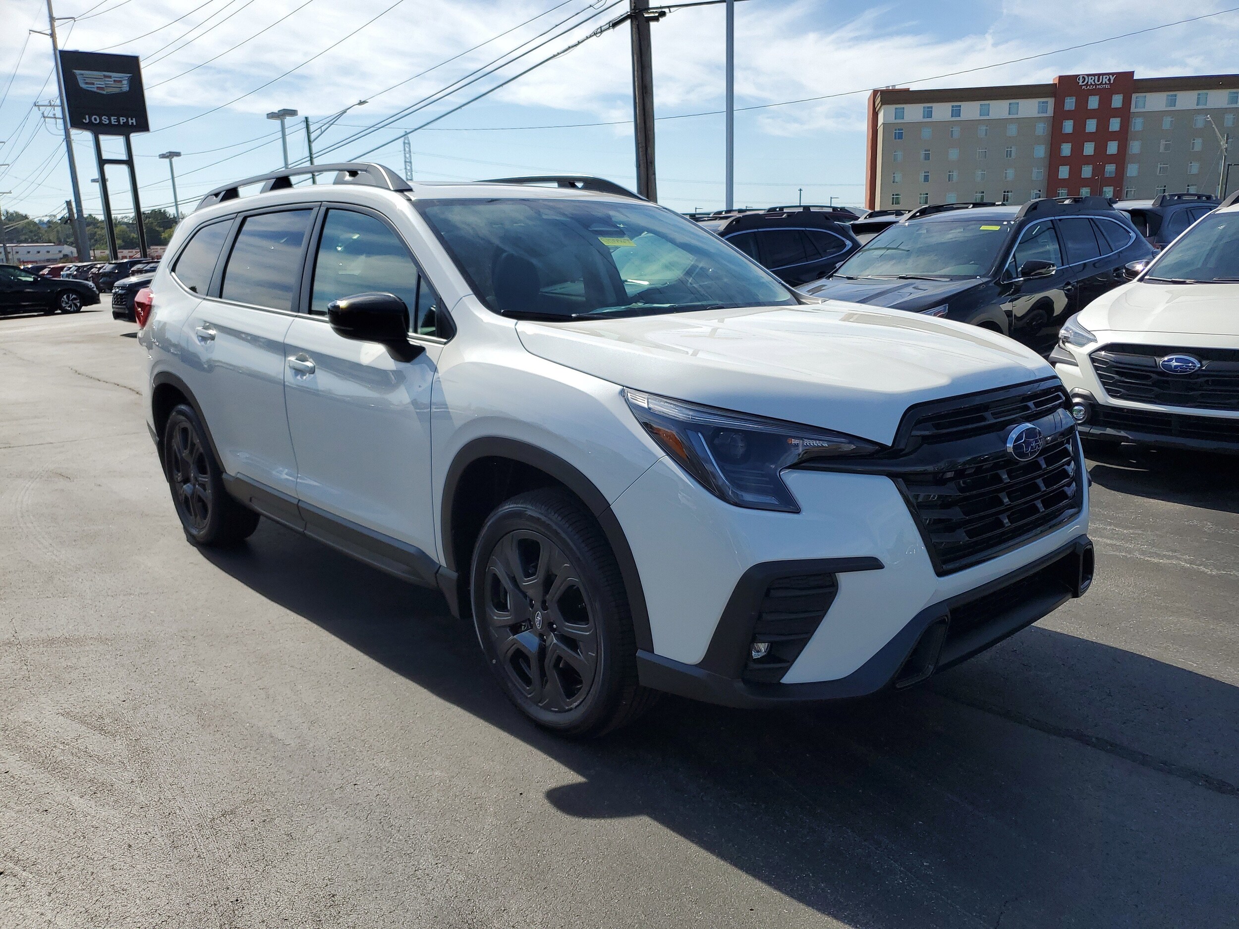 2025 Subaru Ascent Onyx Edition photo 3