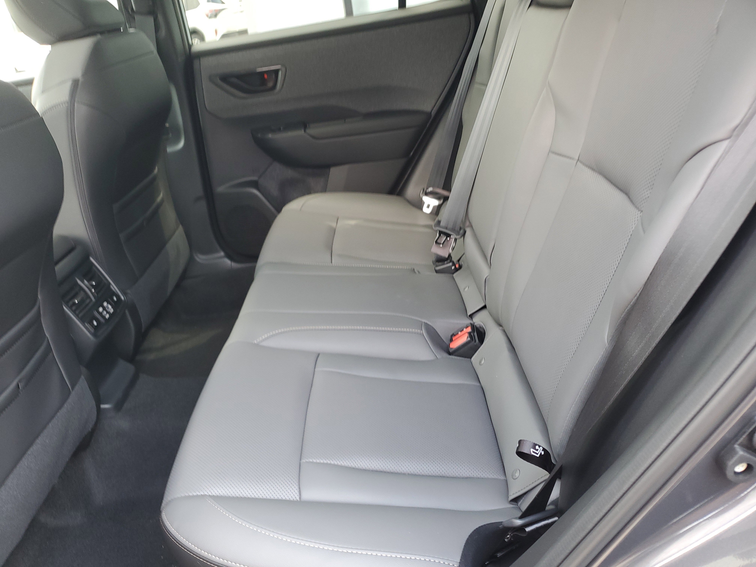 2026 Subaru Outback Limited - Photo 9
